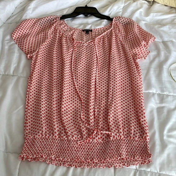 Sami & Jo short sleeve tunic. Sz M White and orange. Ruffle sleeve/Elastic waist - Picture 1 of 7